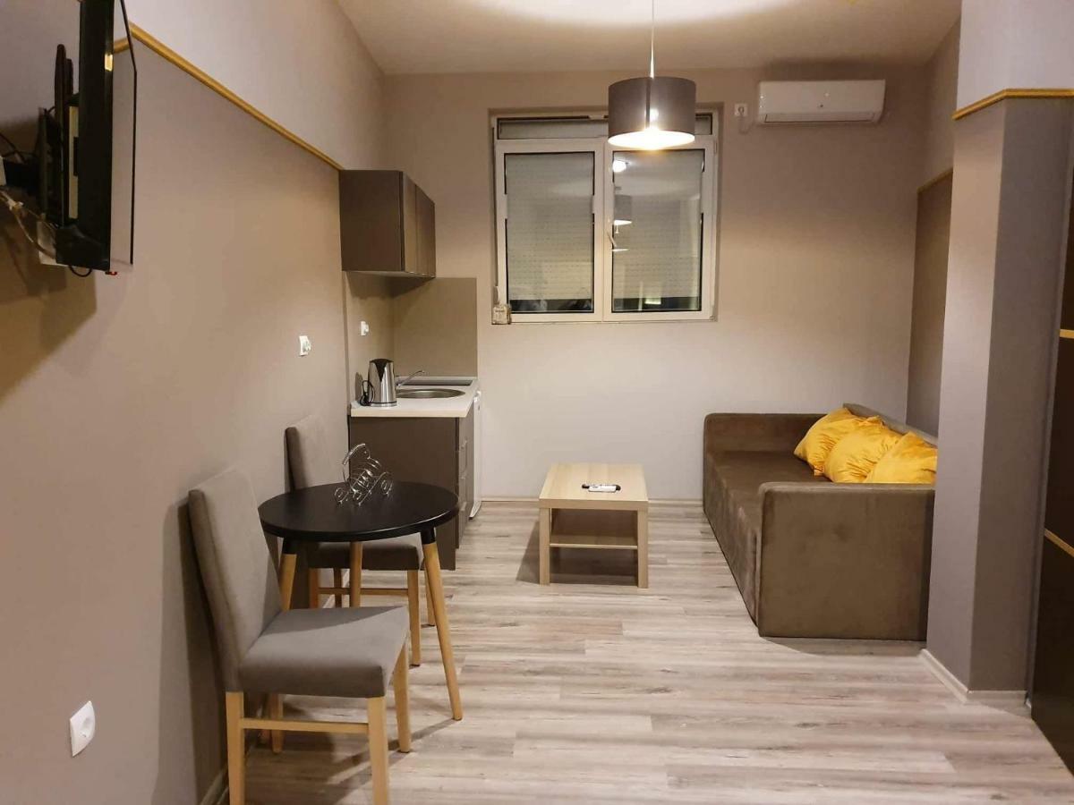 אוהריד Apartments Tanes מראה חיצוני תמונה