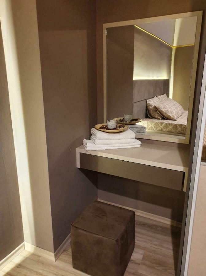 אוהריד Apartments Tanes מראה חיצוני תמונה
