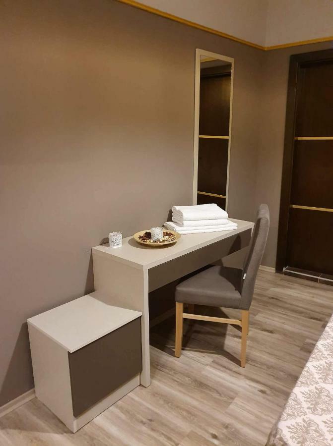 אוהריד Apartments Tanes מראה חיצוני תמונה