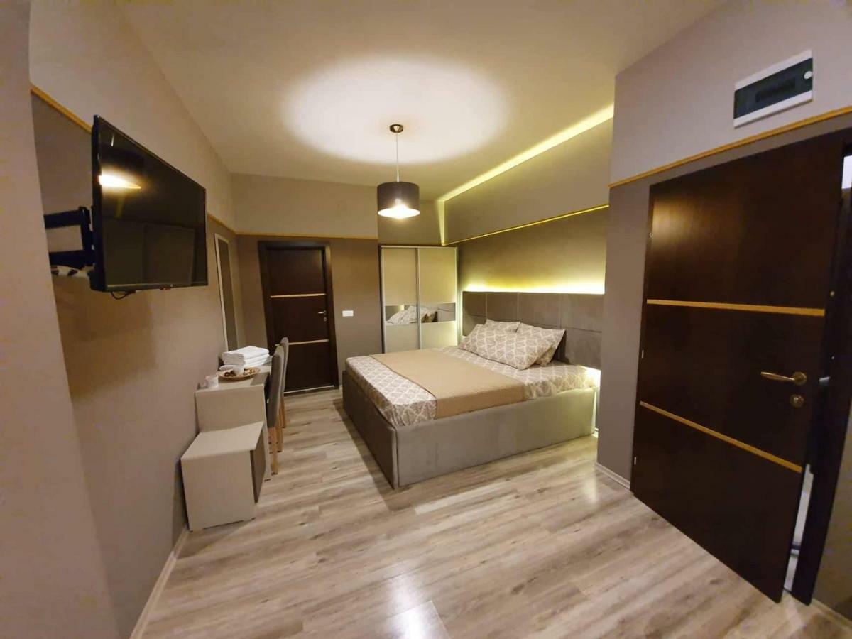 אוהריד Apartments Tanes מראה חיצוני תמונה